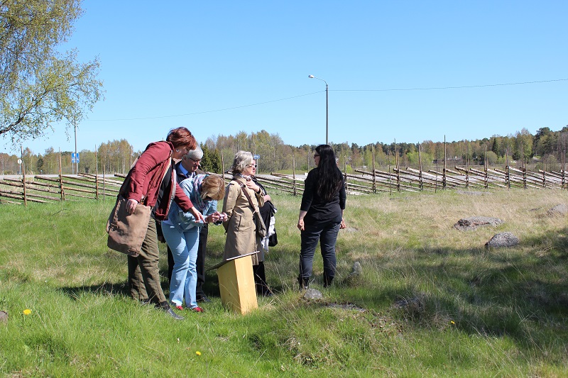 Kevätretki 2014. Luistarin muinaispuisto. Kuva: Anni Ruohomäki.